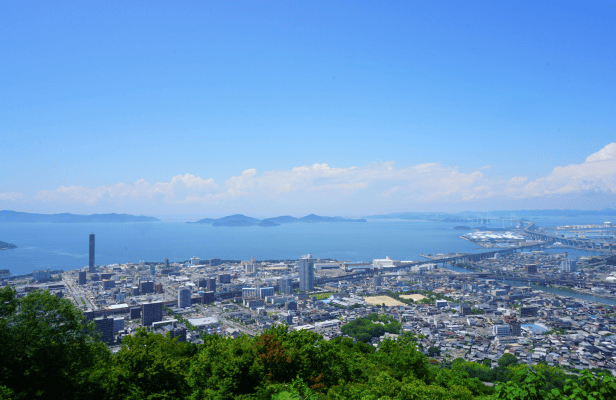 青の山展望台